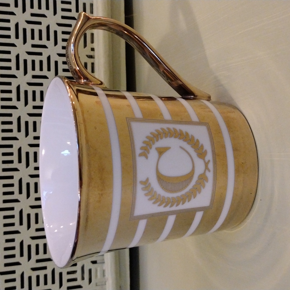 Home - 10 Strawberry St. Gold "C" mug